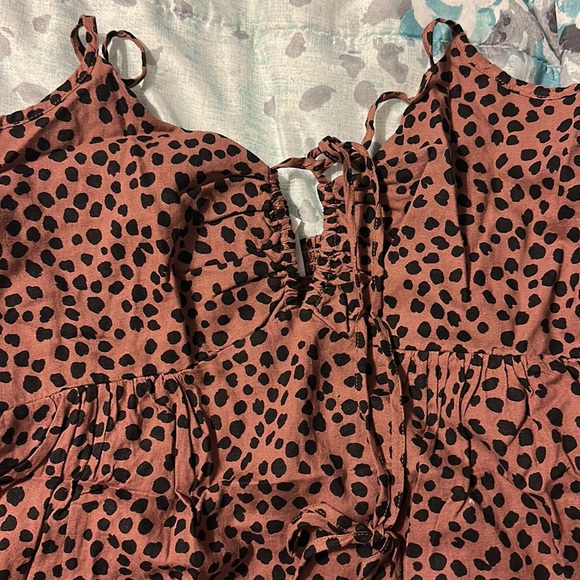 Old navy top - Picture 2 of 2